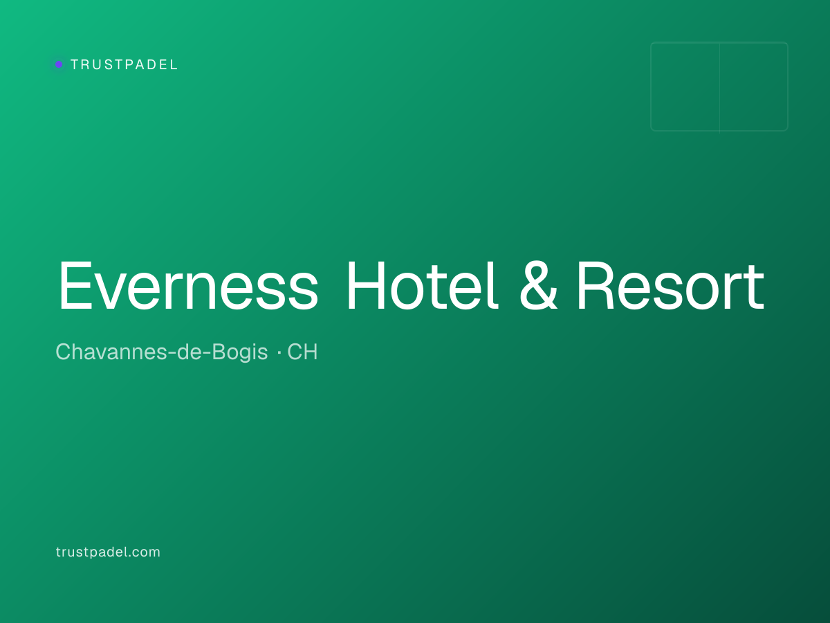 Everness Hotel & Resort padel club