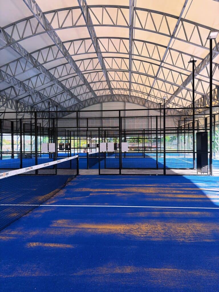 Great Western Golf – Canopied outdoor padel courts at a multi-sport facility in Scotland, operated in partnership with Game4Padel
